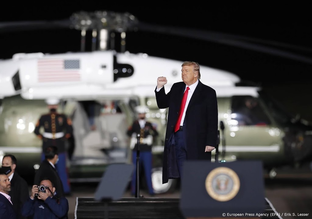 'Trump overweegt zichzelf gratie te verlenenen'