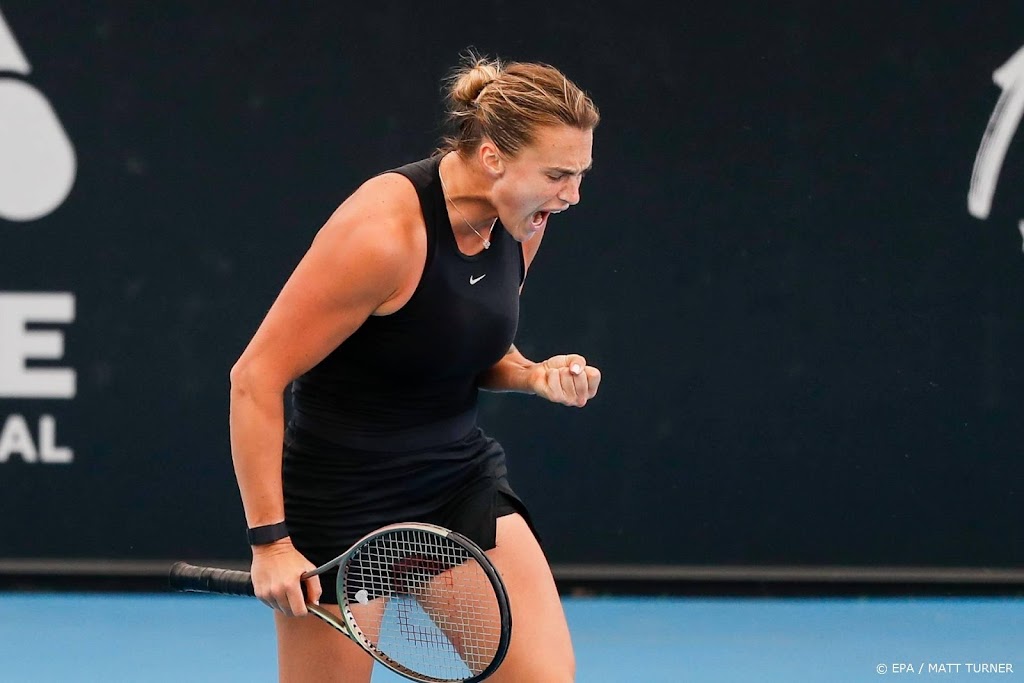 Tiener Noskova stunt tegen Jabeur op tennistoernooi Adelaide