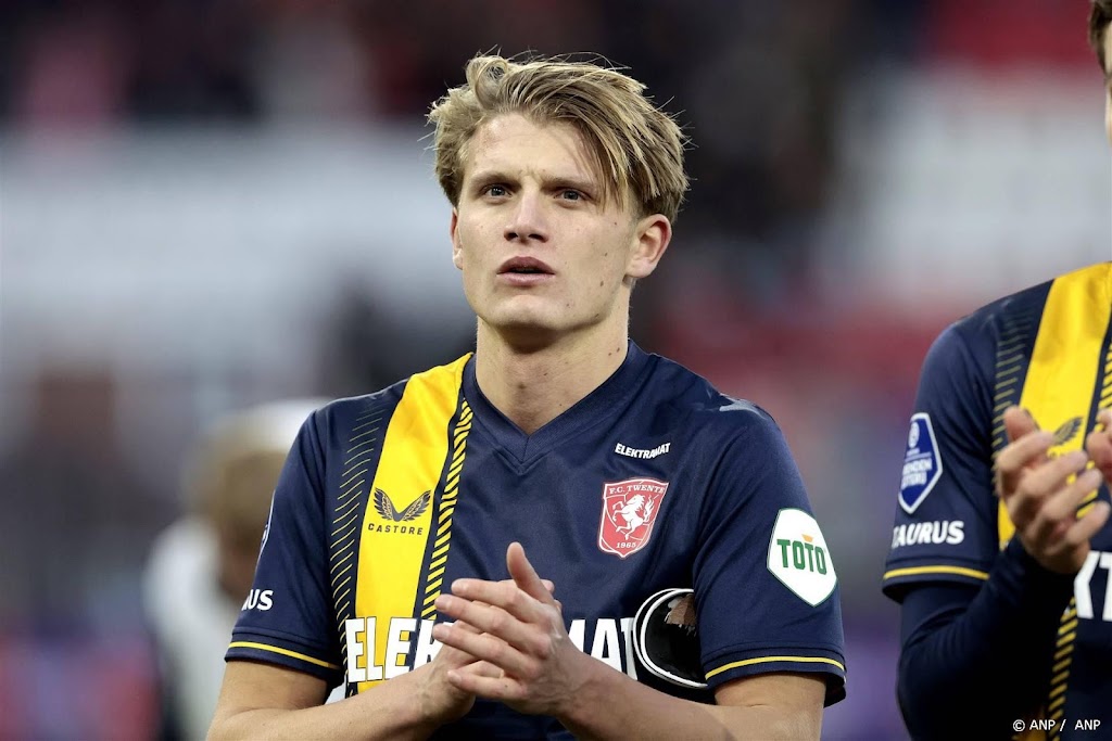 Middenvelder Steijn helpt FC Twente aan oefenzege in Spanje