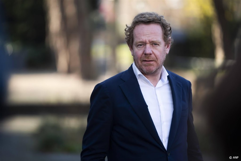 Minister wil voor NAVO-top oplossing voor problemen met C2000