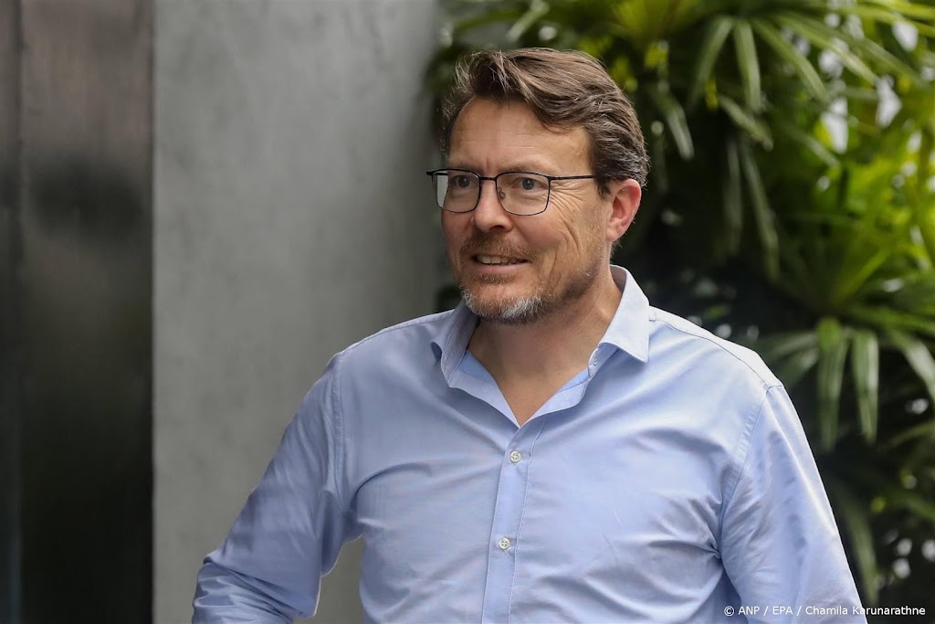 Constantijn lanceert campagne die vaders aanzet tot voorlezen