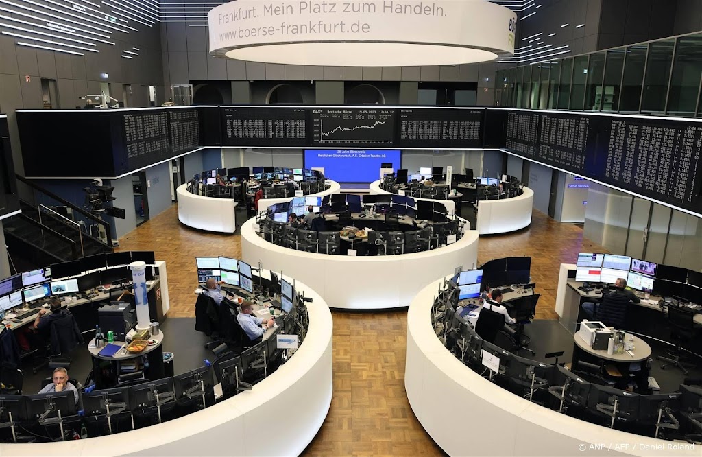 Beleggers zoeken naar richting na inflatiecijfer en nieuws uit VS