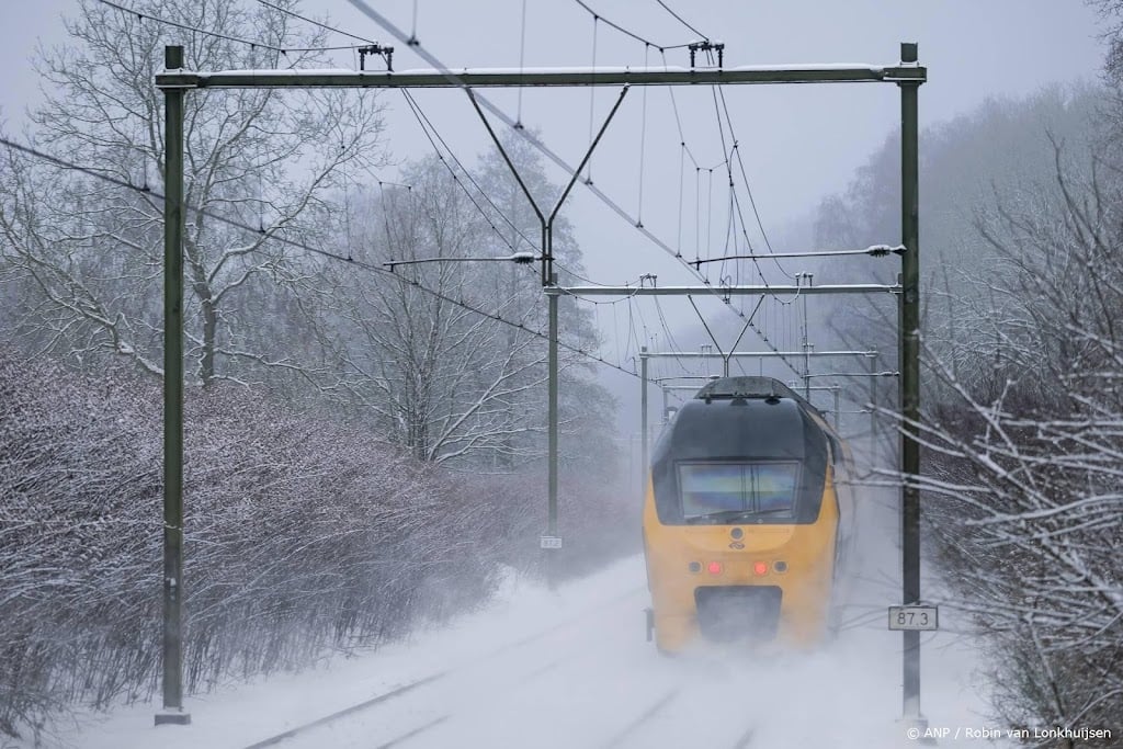 Spoorproblemen breiden zich uit, NS adviseert reis uit te stellen
