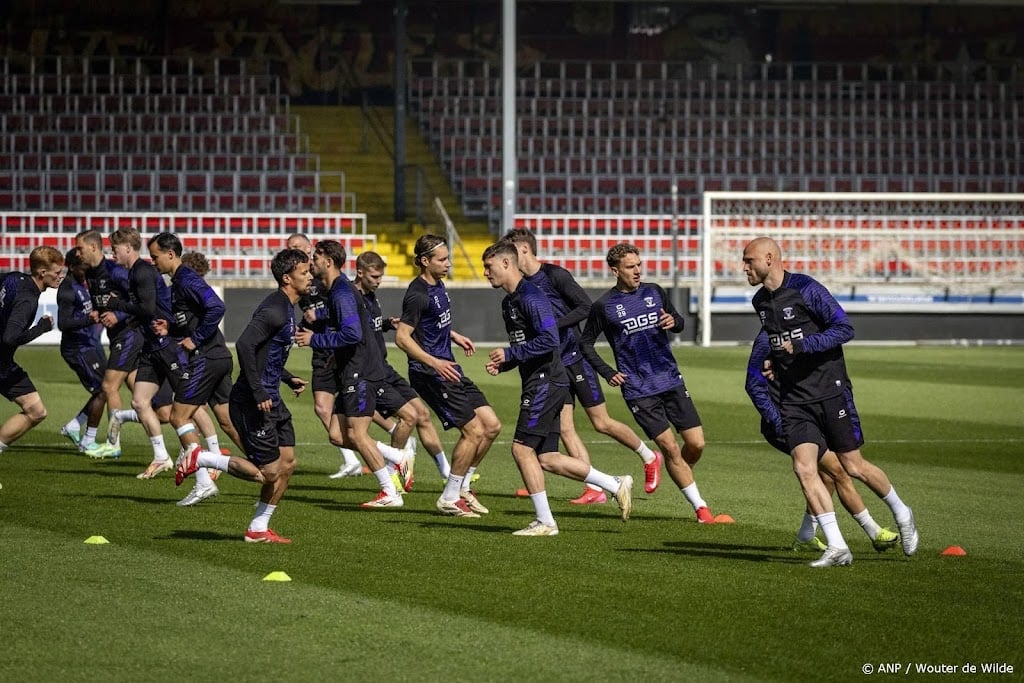 Go Ahead Eagles verlengt trainingskamp door winterweer