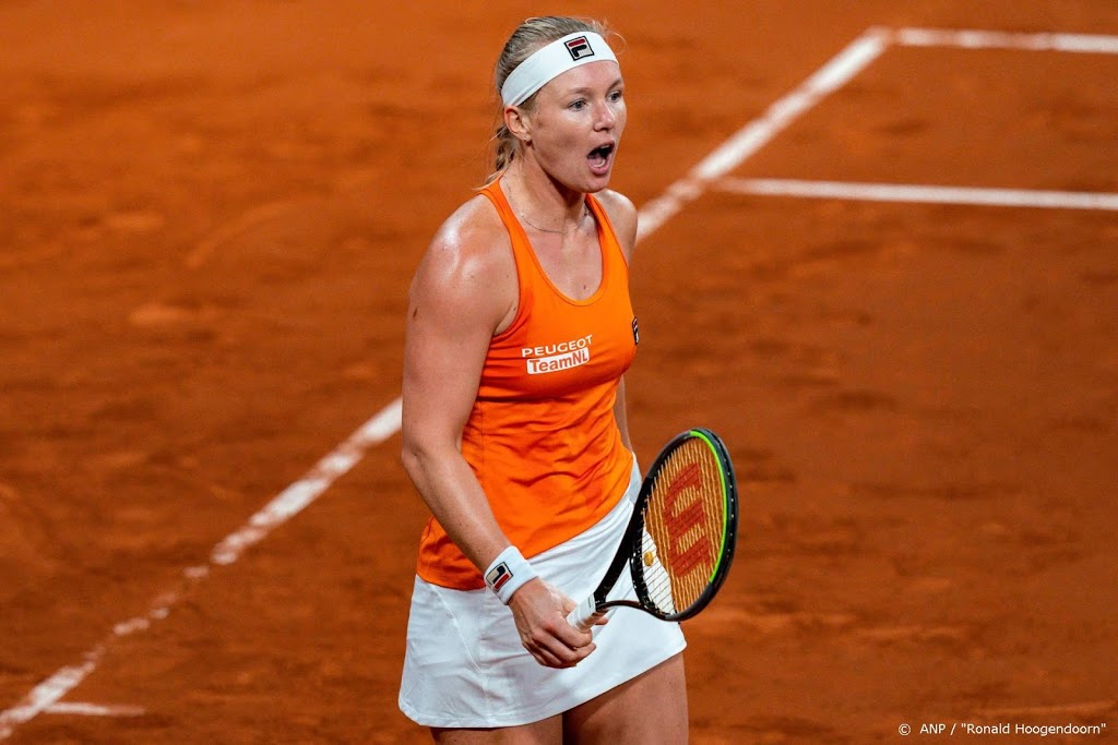 Bertens wint bij terugkeer in Fed Cup en zet Oranje op voorsprong