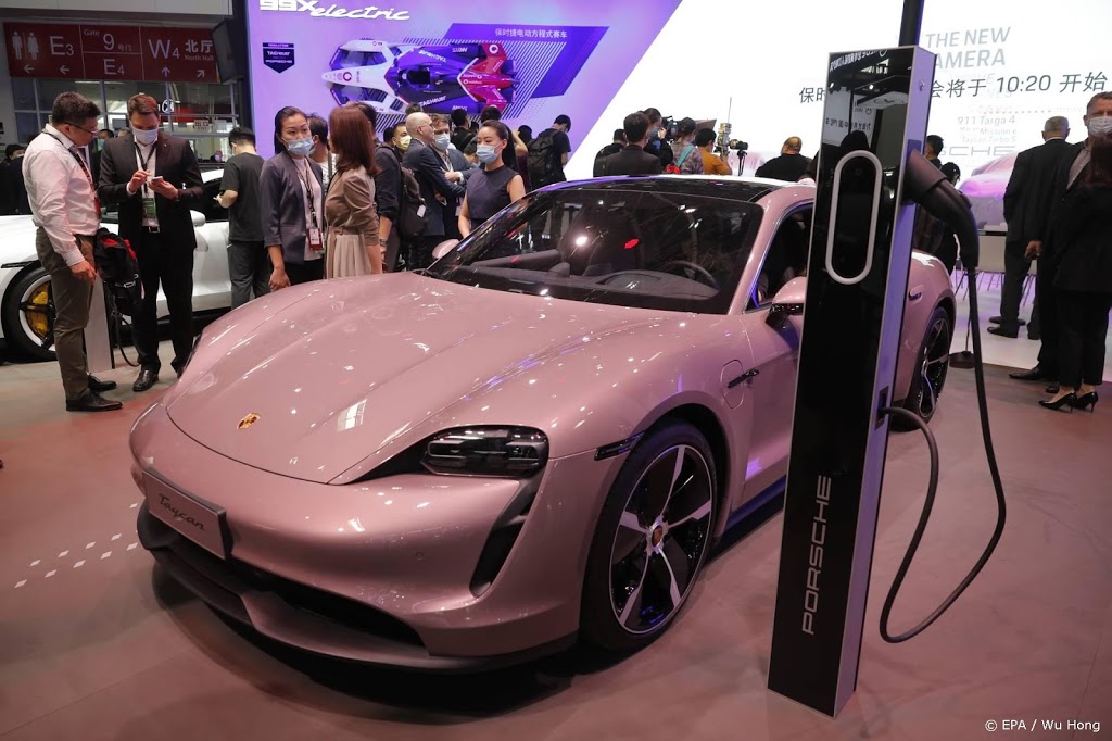'Meeste Porsche-verkopen zullen over tien jaar elektrisch zijn'