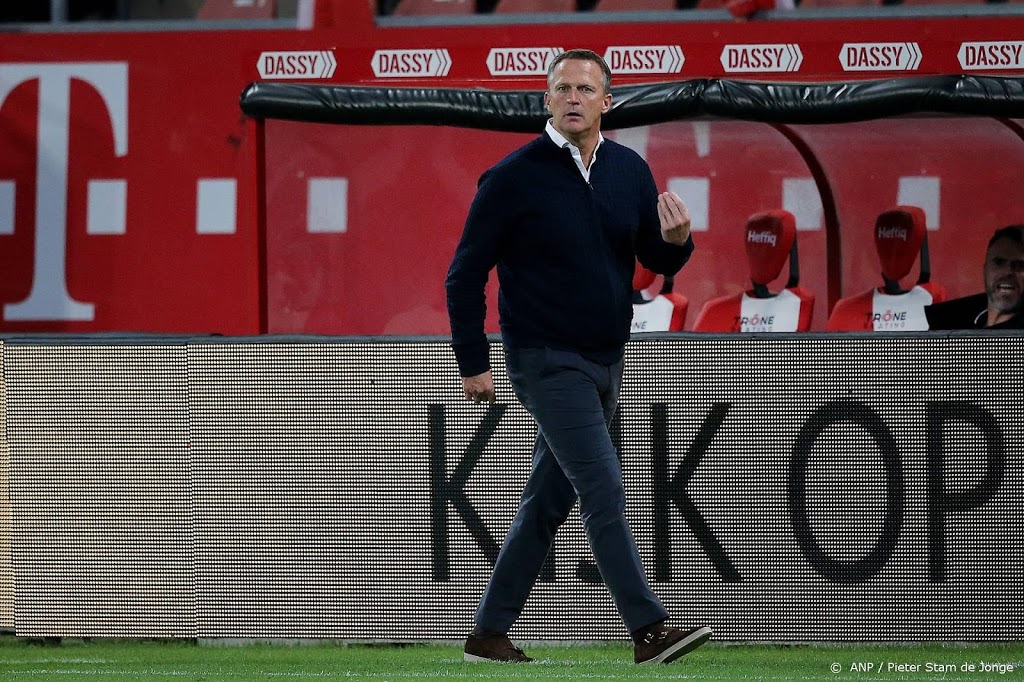 Coach Van den Brom verliest met Genk thuis van Anderlecht