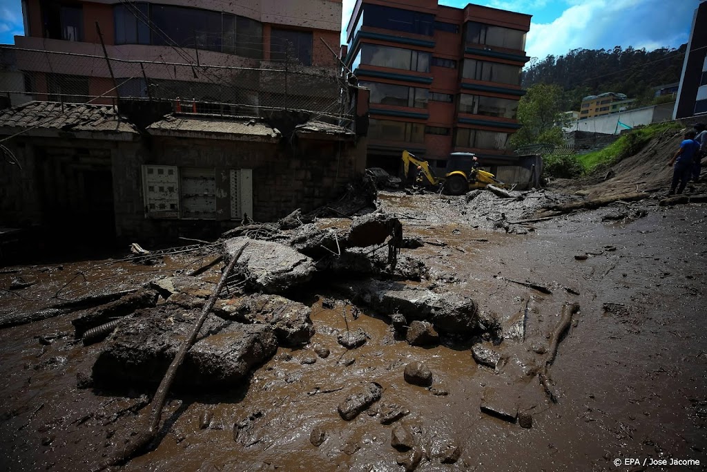 Dodental overstromingen in Ecuador stijgt naar 28