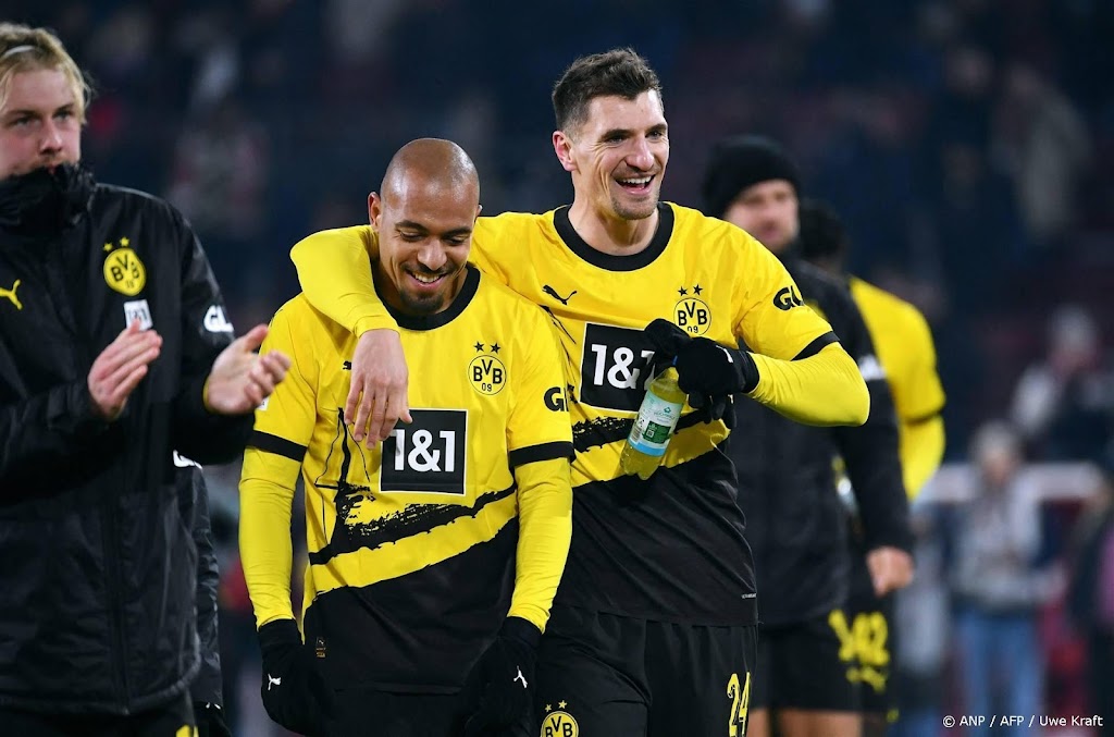 Dortmund neemt afscheid van verdediger Meunier