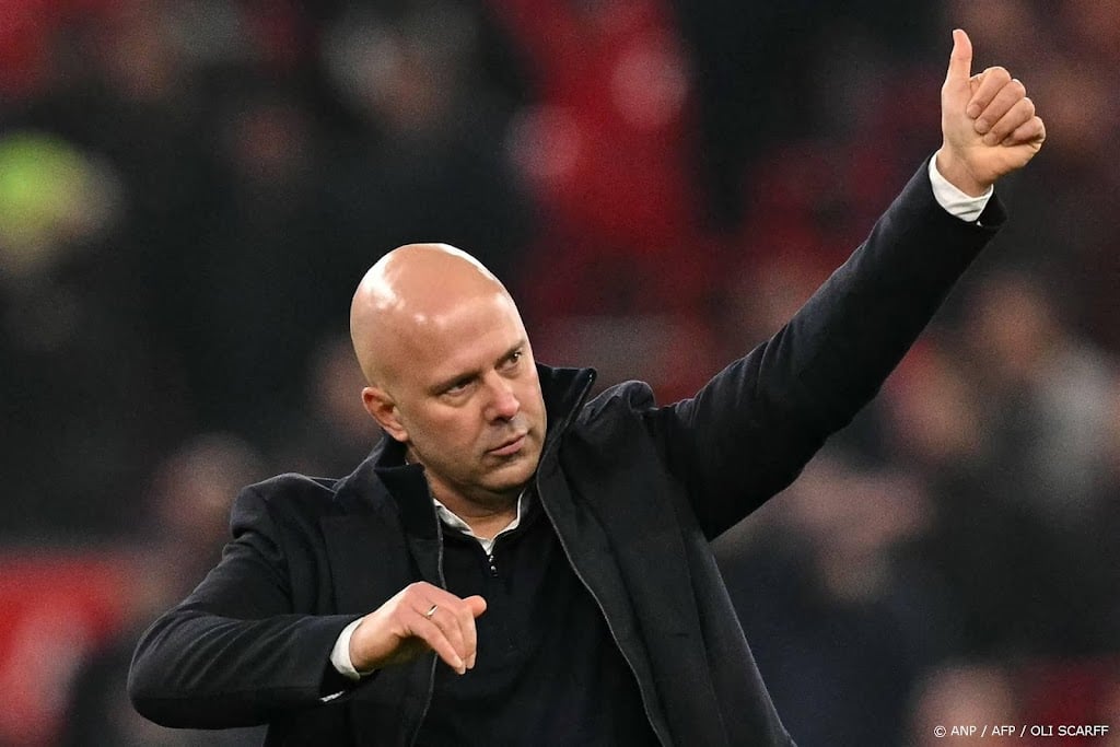 Slot kijkt niet te ver vooruit na bereiken finale met Liverpool