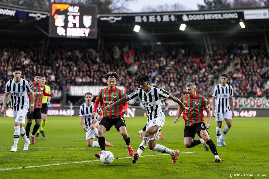 NEC neemt tweede plaats over van Feyenoord na zege op Heracles