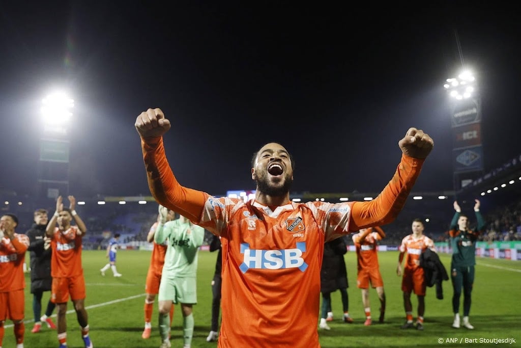 FC Volendam boekt bij PEC Zwolle eerste uitzege van het seizoen