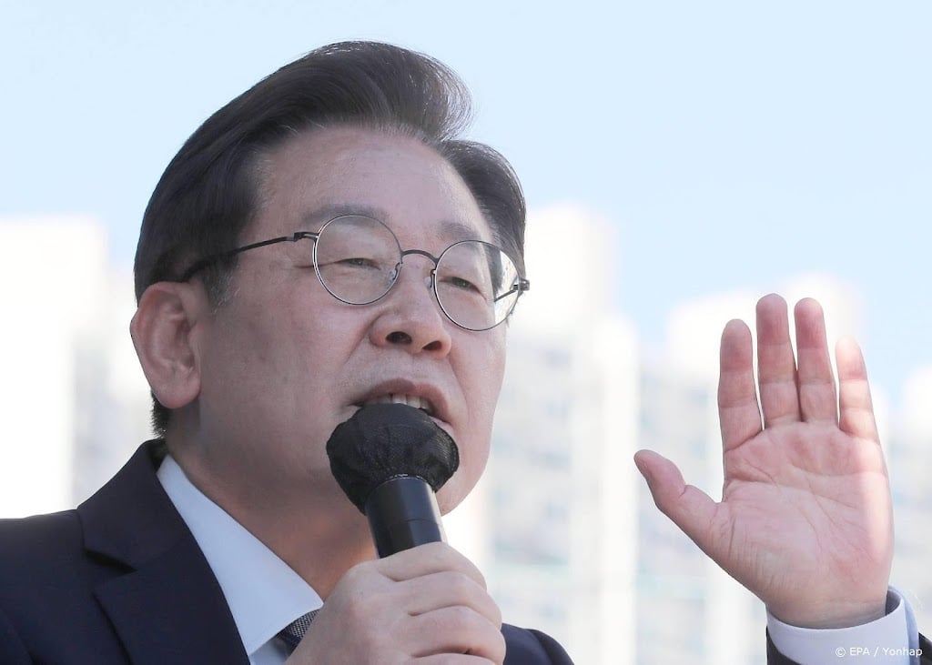 Leider Zuid-Koreaanse regeringspartij opgenomen na aanval