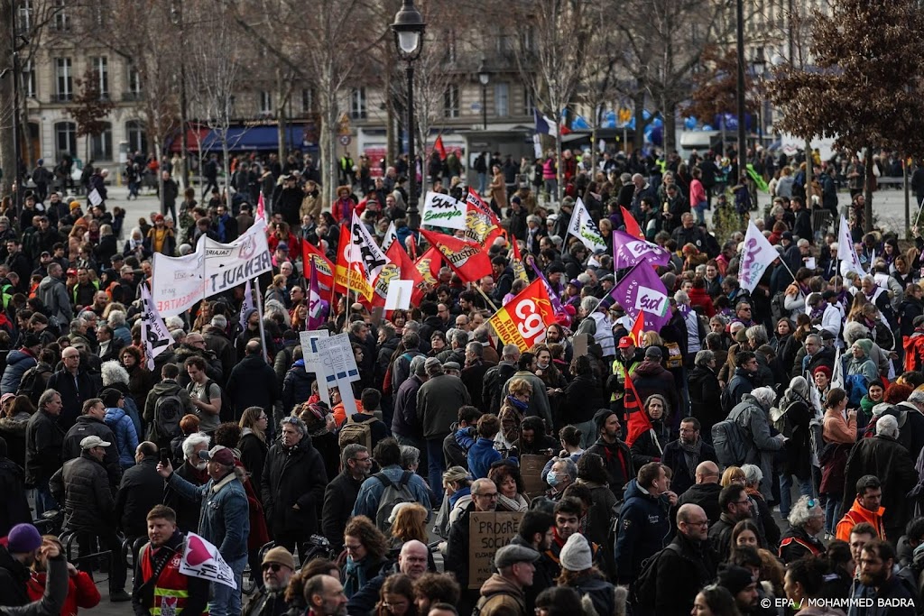 Franse vakbondschefs: enorme opkomst bij protest pensioenhervorming