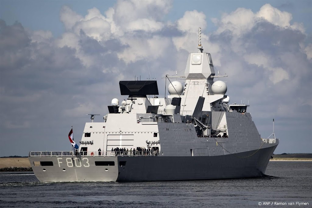 Marineschip Tromp doet mee aan missie in Rode Zee