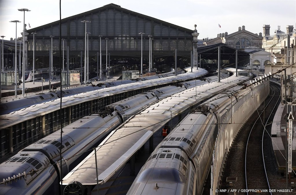 Geen Eurostar-treinen vrijdag van en naar Parijs door vondst bom