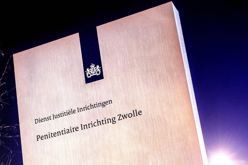 Gevangenen mogen twee weken eerder vrijgelaten om cellentekort