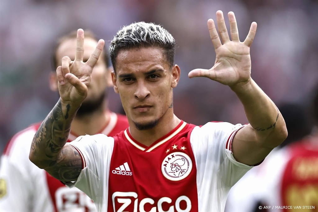 Ex-Ajacied Antony en Ajax schikken in arbitragezaak