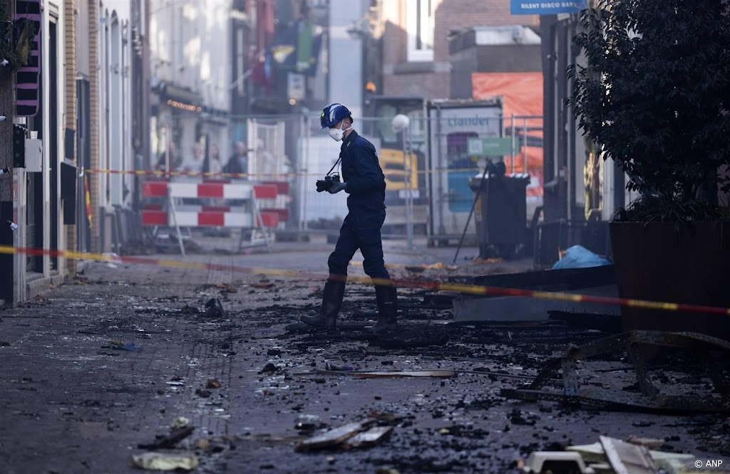 Van vijf bewoners en een ondernemer in Arnhem is pand verwoest
