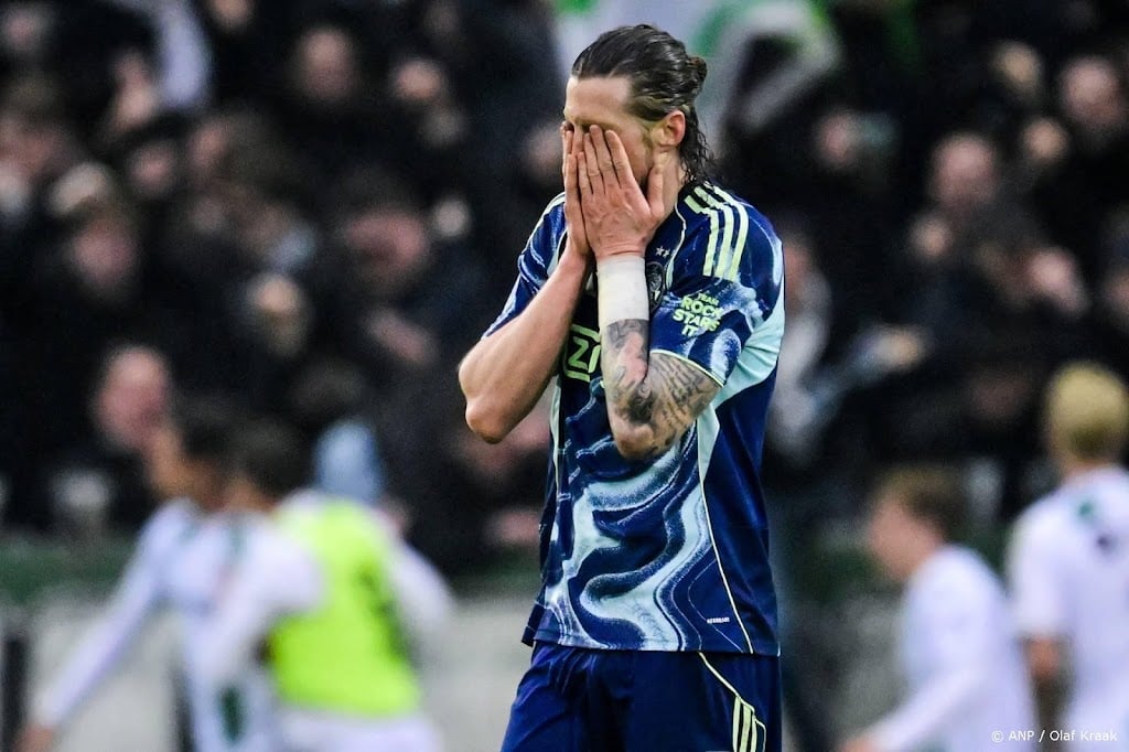 Ajax lijdt bij FC Groningen vierde nederlaag in de Eredivisie