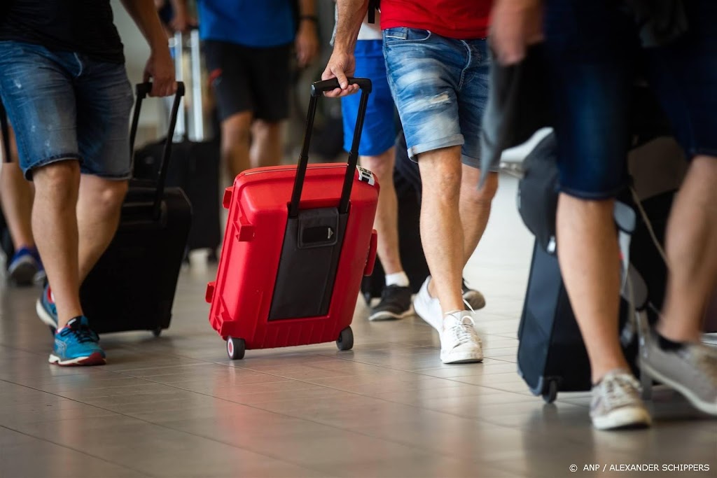 Toerismebureau: Nederlanders pakken vaak vliegtuig voor vakantie