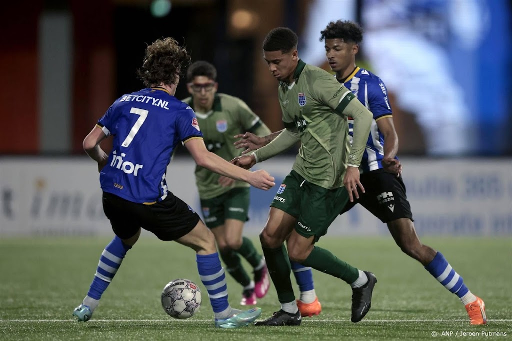 PEC verliest bij FC Eindhoven en moet promotiefeest uitstellen