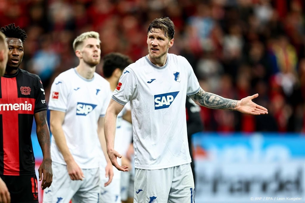 Hoofdrol Weghorst bij winnend Hoffenheim met goal en assist 