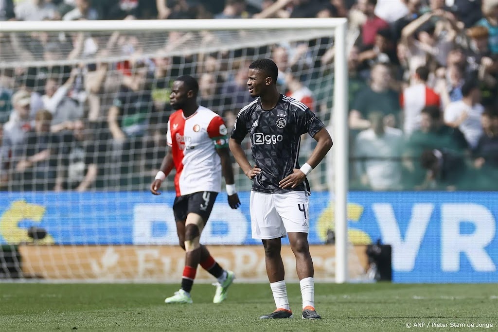 Hato schaamt zich voor wanprestatie Ajax in De Kuip