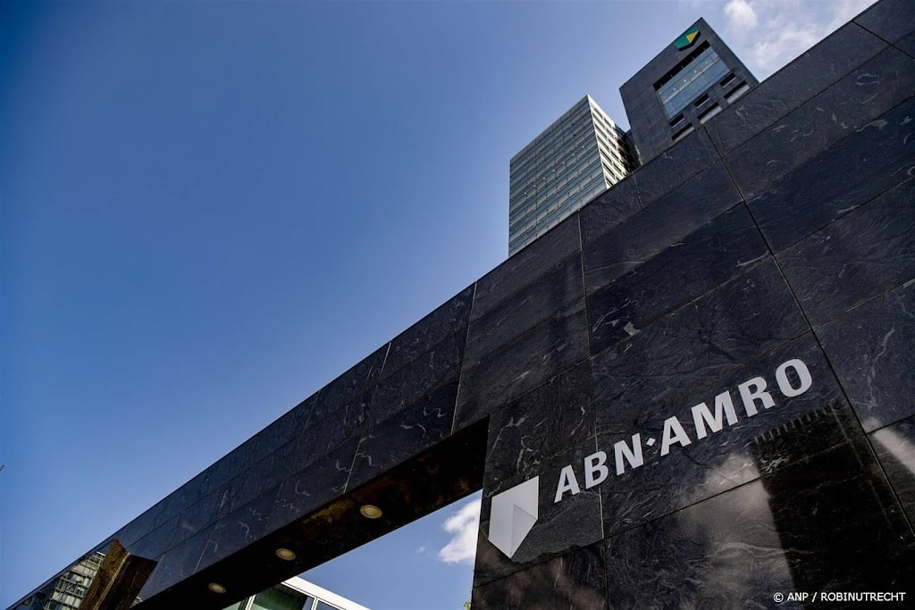 ABN AMRO stelt vacaturestop in om kostendoelstelling te halen