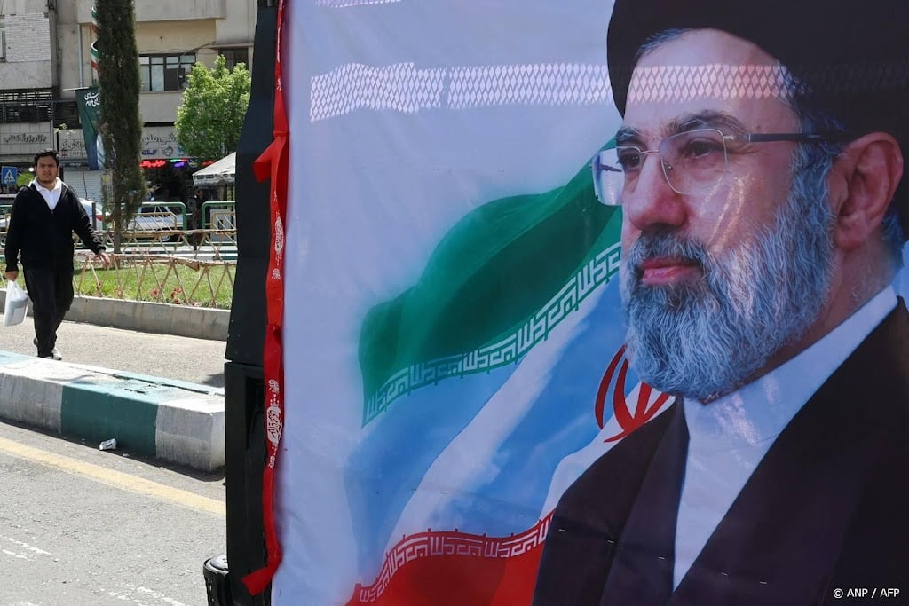 Krant: gewonde hoogste leider Iran wordt behandeld in Qom 