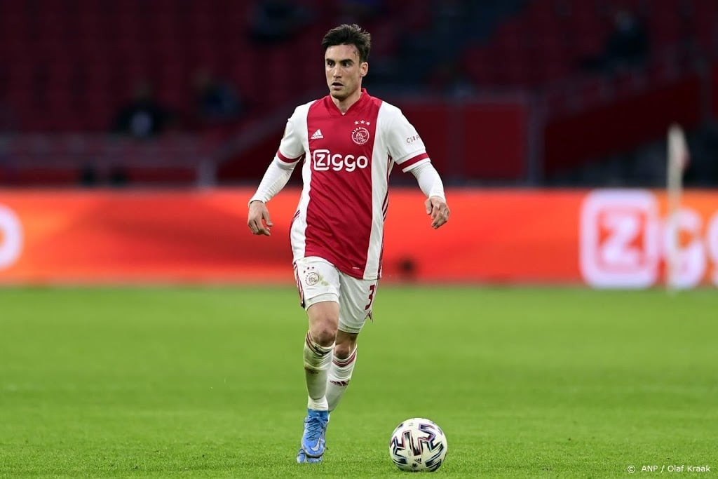 Ajax stuurt Tagliafico op vakantie 