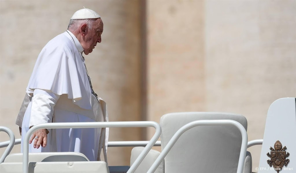 Paus Franciscus houdt tot en met 18 juni geen audiënties