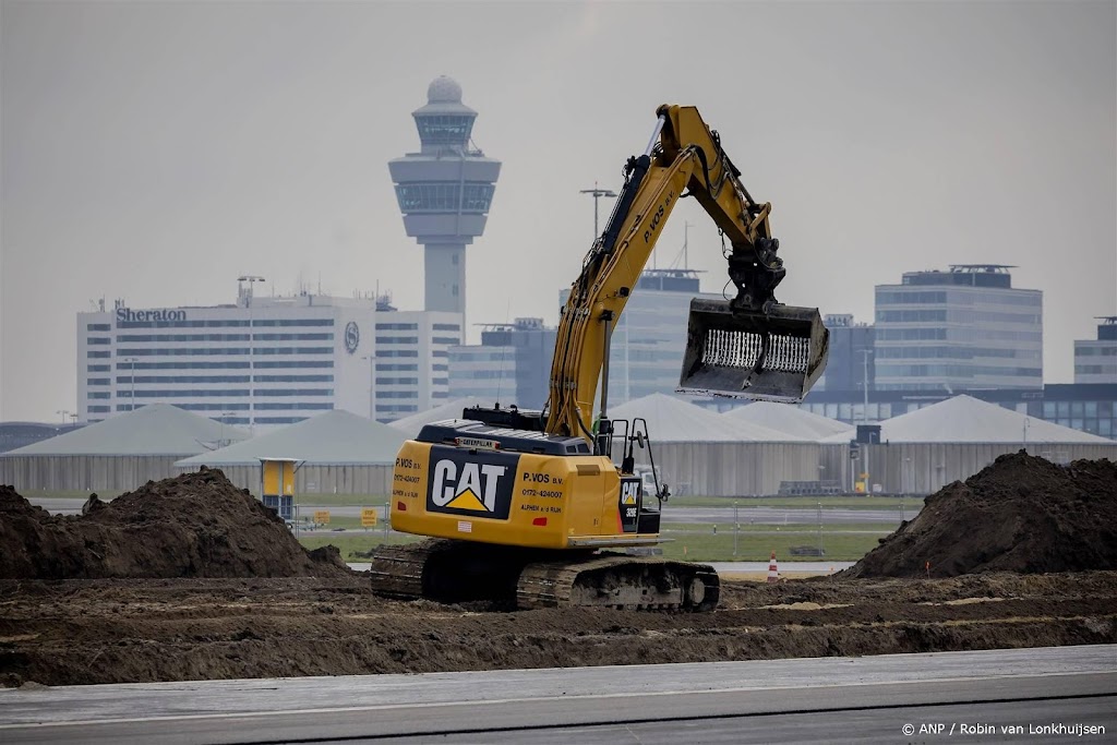 Schiphol verwacht deze zomer geen problemen door dichte baan