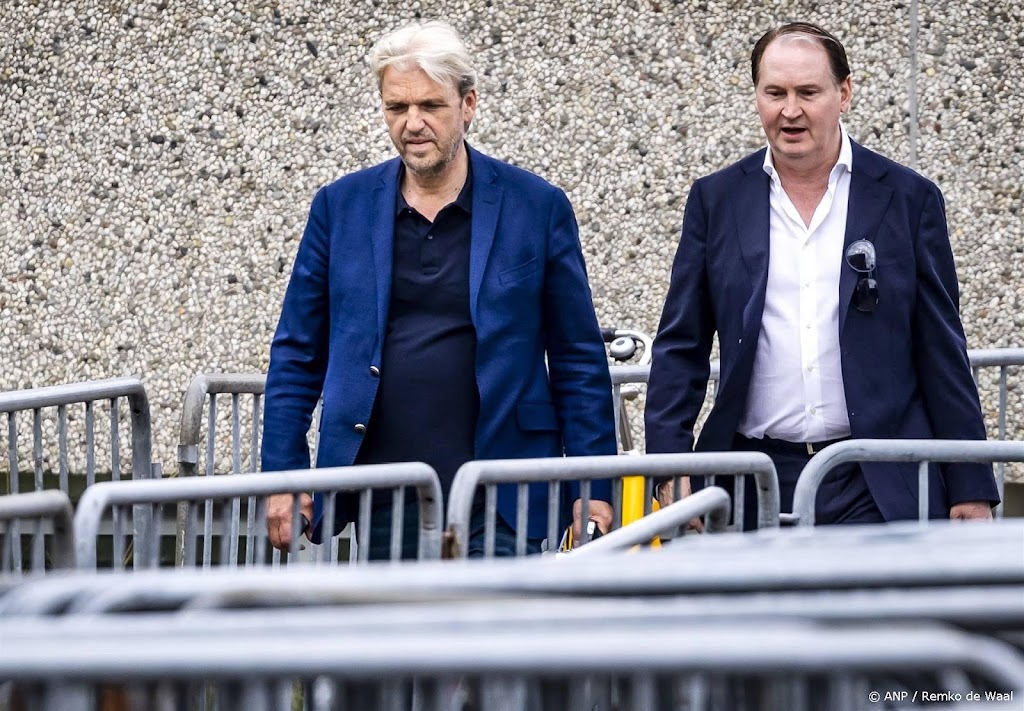 Twee advocaten Taghi leggen verdediging neer