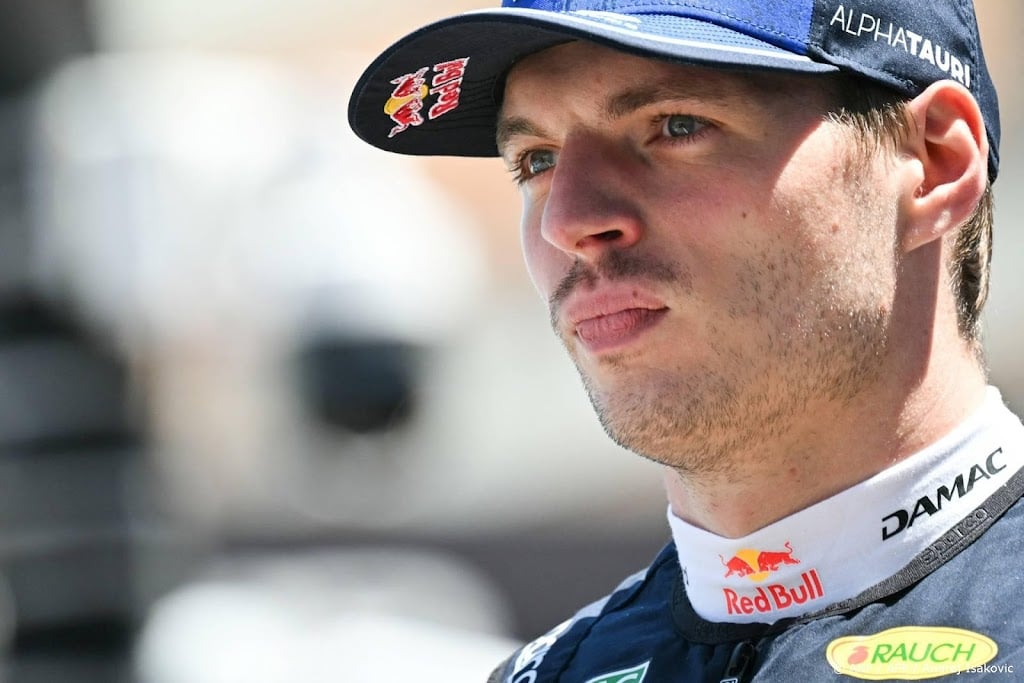 Verstappen valt bij GP van Monaco uit na defect bij de start 