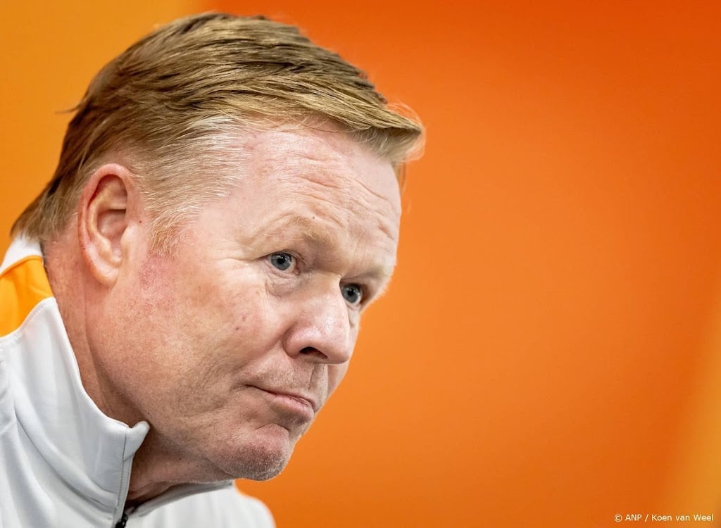 Koeman vindt het lastig om ver weg van zijn zieke vrouw te zijn  