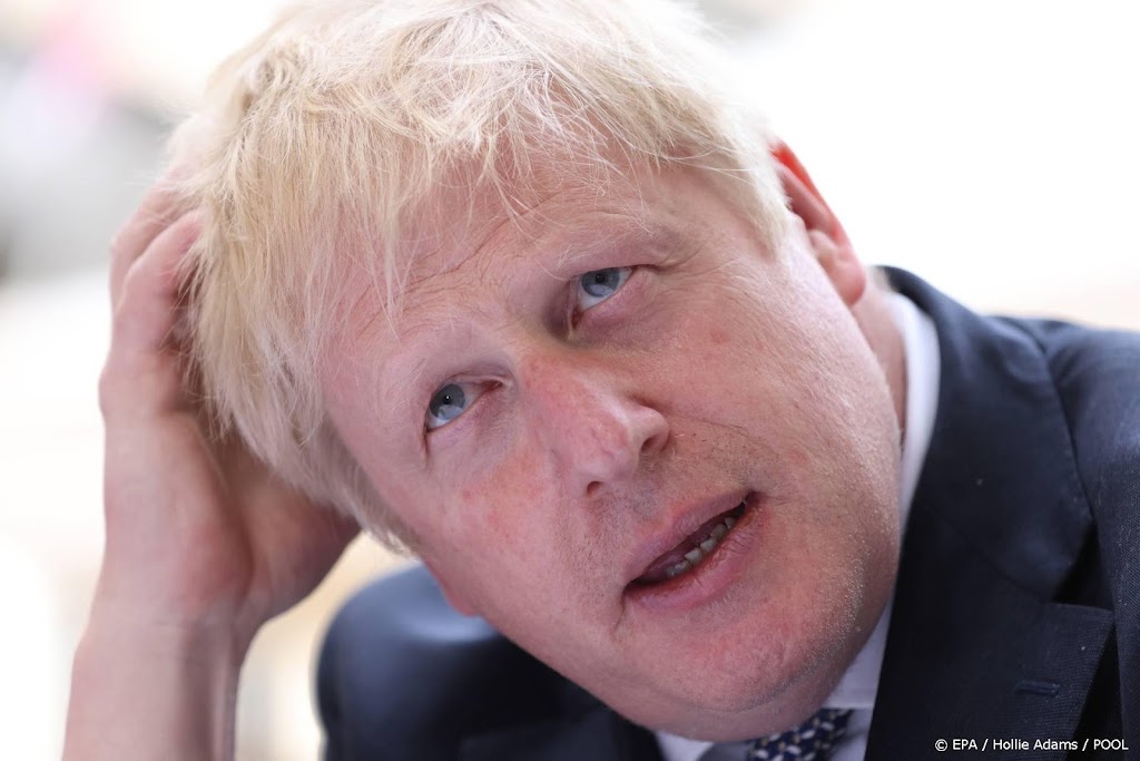 Johnson ziet opnieuw kritische bewindslieden vertrekken