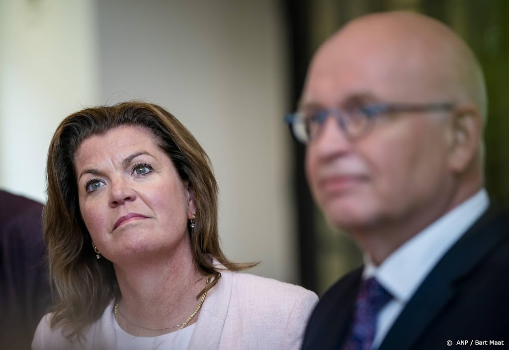 Minister roept LTO op wél het gesprek met Remkes aan te gaan