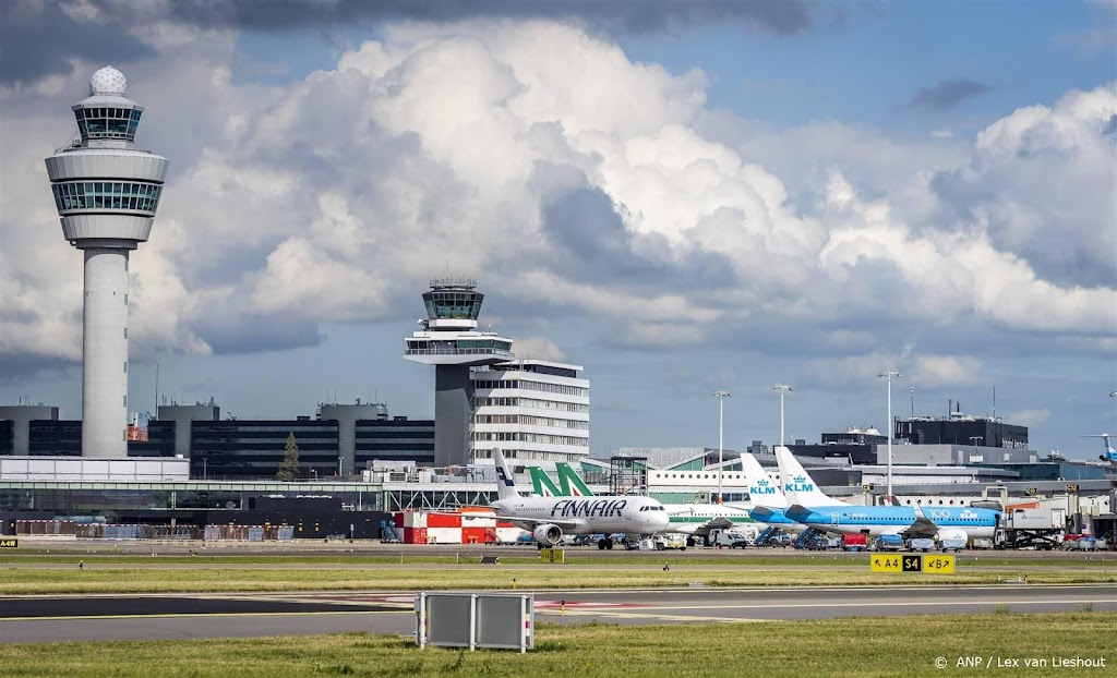 Maatschappijen: inperken vluchten Schiphol wordt nog hele klus