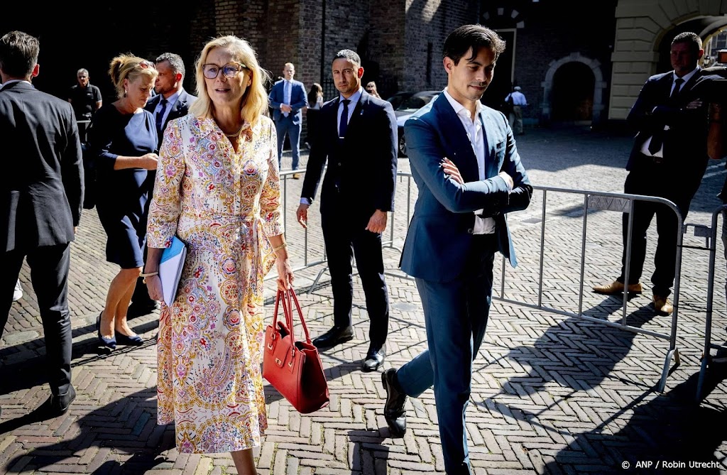 Asieloverleg onder meer over tijdelijke stop gezinshereniging