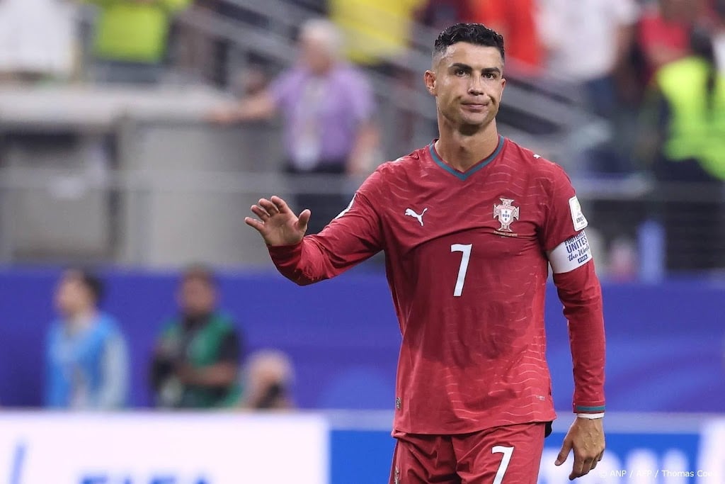 Ronaldo beslist later over toekomst als international