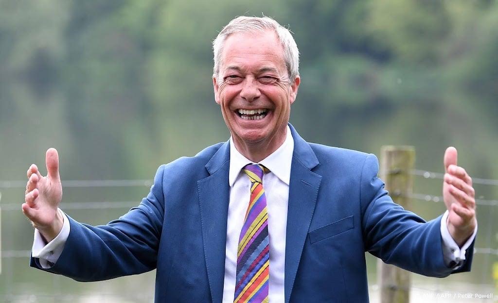 Farage geeft zetel op om zich herkiesbaar te stellen