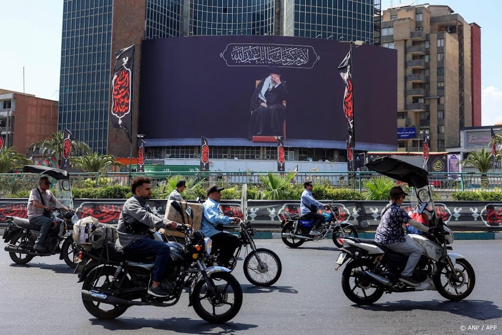 VS voeren 'krachtige' luchtaanvallen uit op Iran
