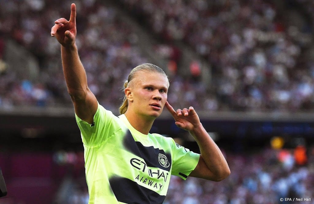 Haaland debuteert met twee treffers voor City in Premier League 