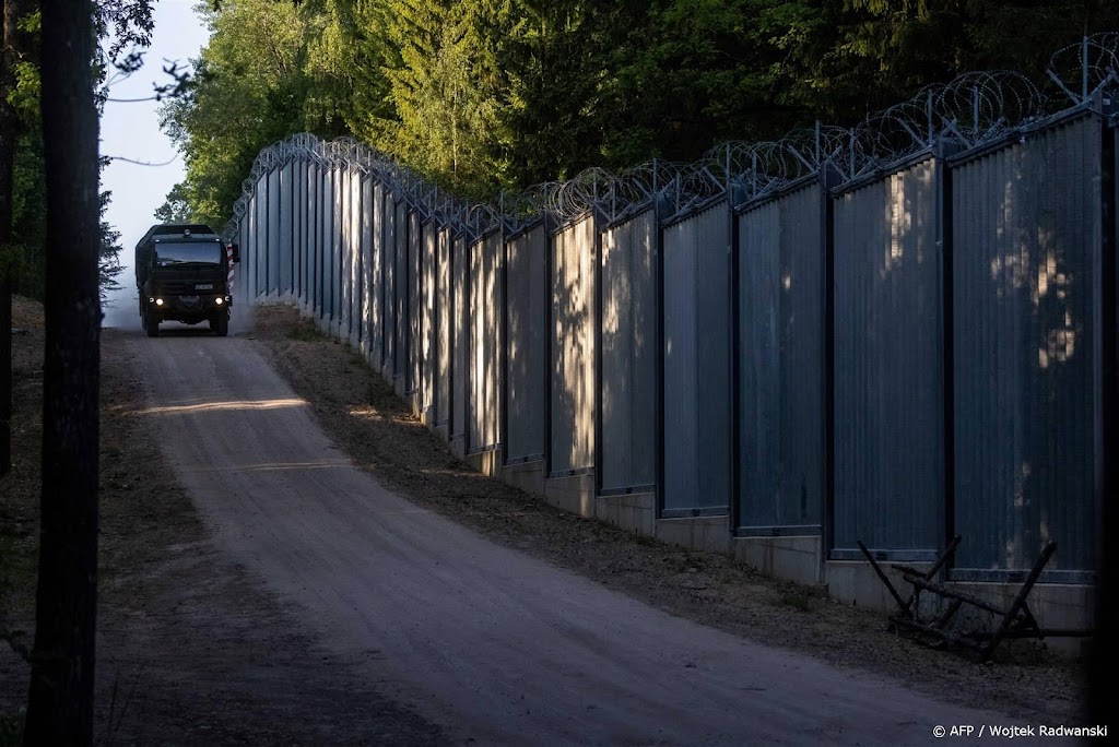 Polen wil duizend man extra naar grens met Belarus sturen