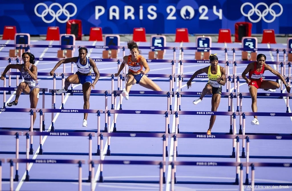 Tjin A-Lim naar herkansingen op 100 meter horden op Spelen