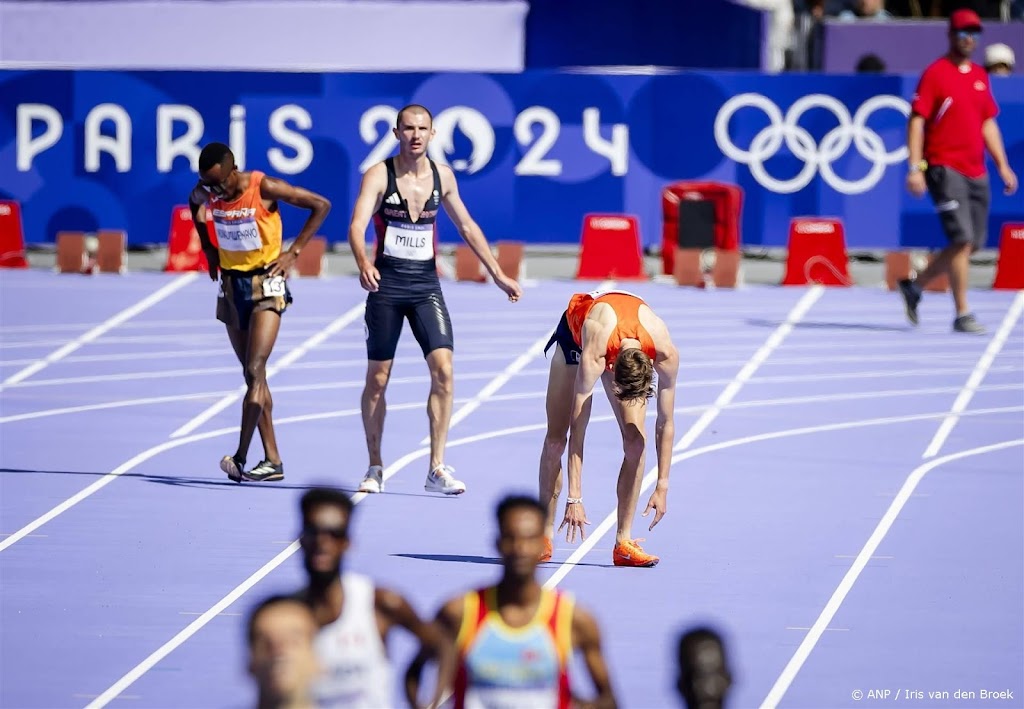 Foppen valt vlak voor de finish van de 5000 en beleeft weer sof 