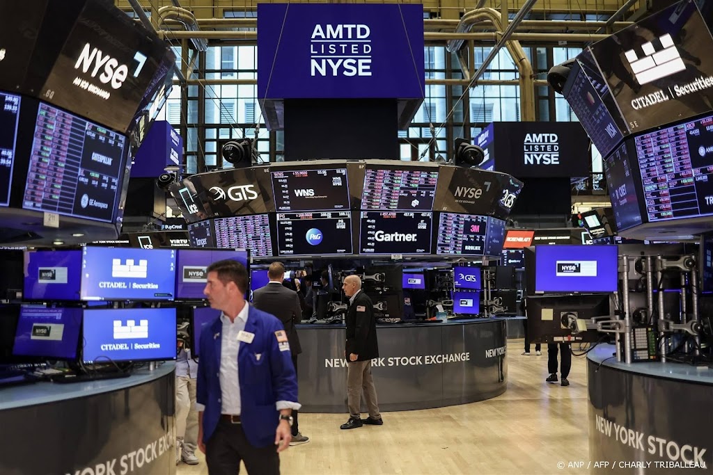 Wall Street sluit opnieuw lager na opleving op dinsdag