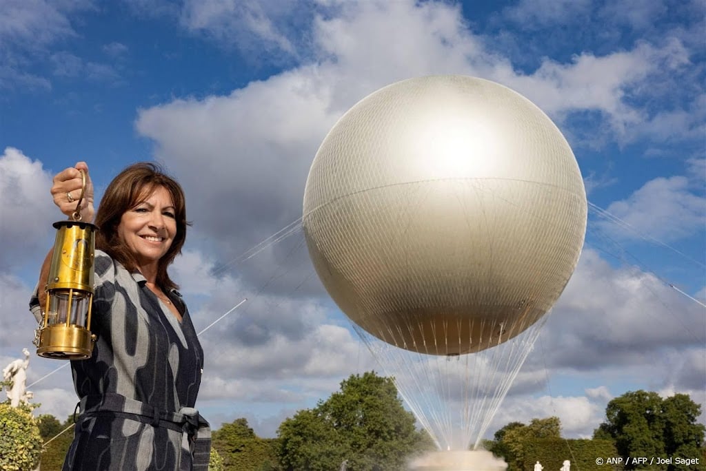 Burgemeester Parijs wil ballon en olympisch vuur na Spelen houden