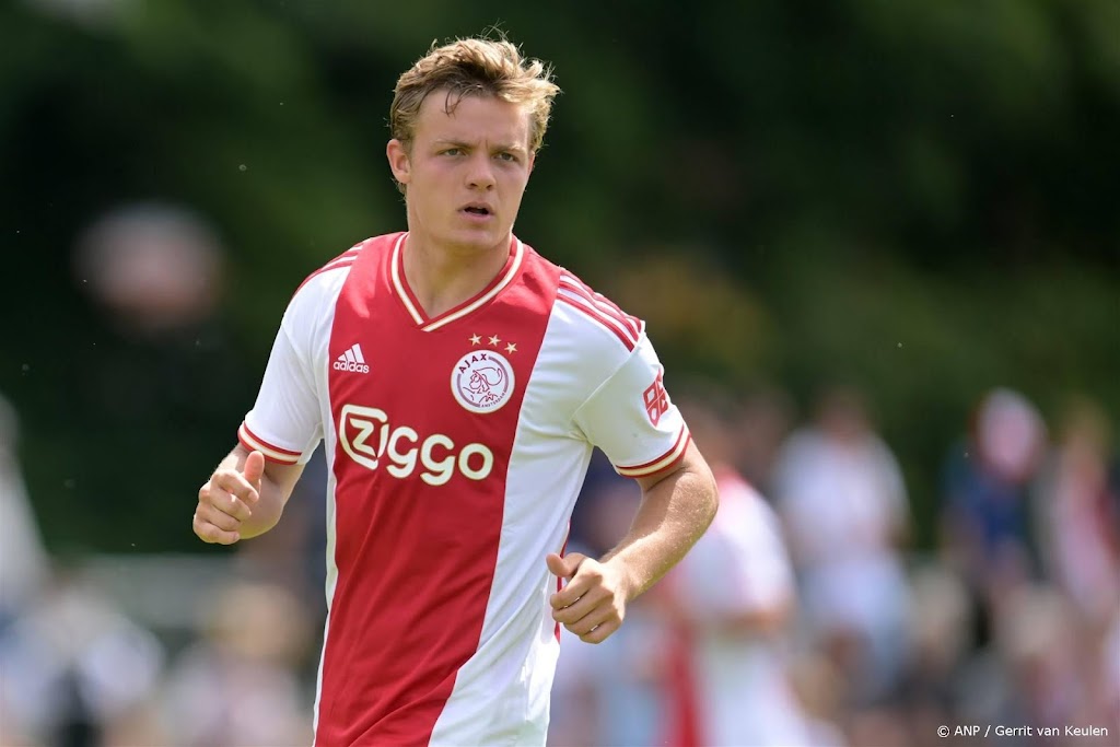 Ajax mist naast Bergwijn ook Rasmussen tegen Panathinaikos
